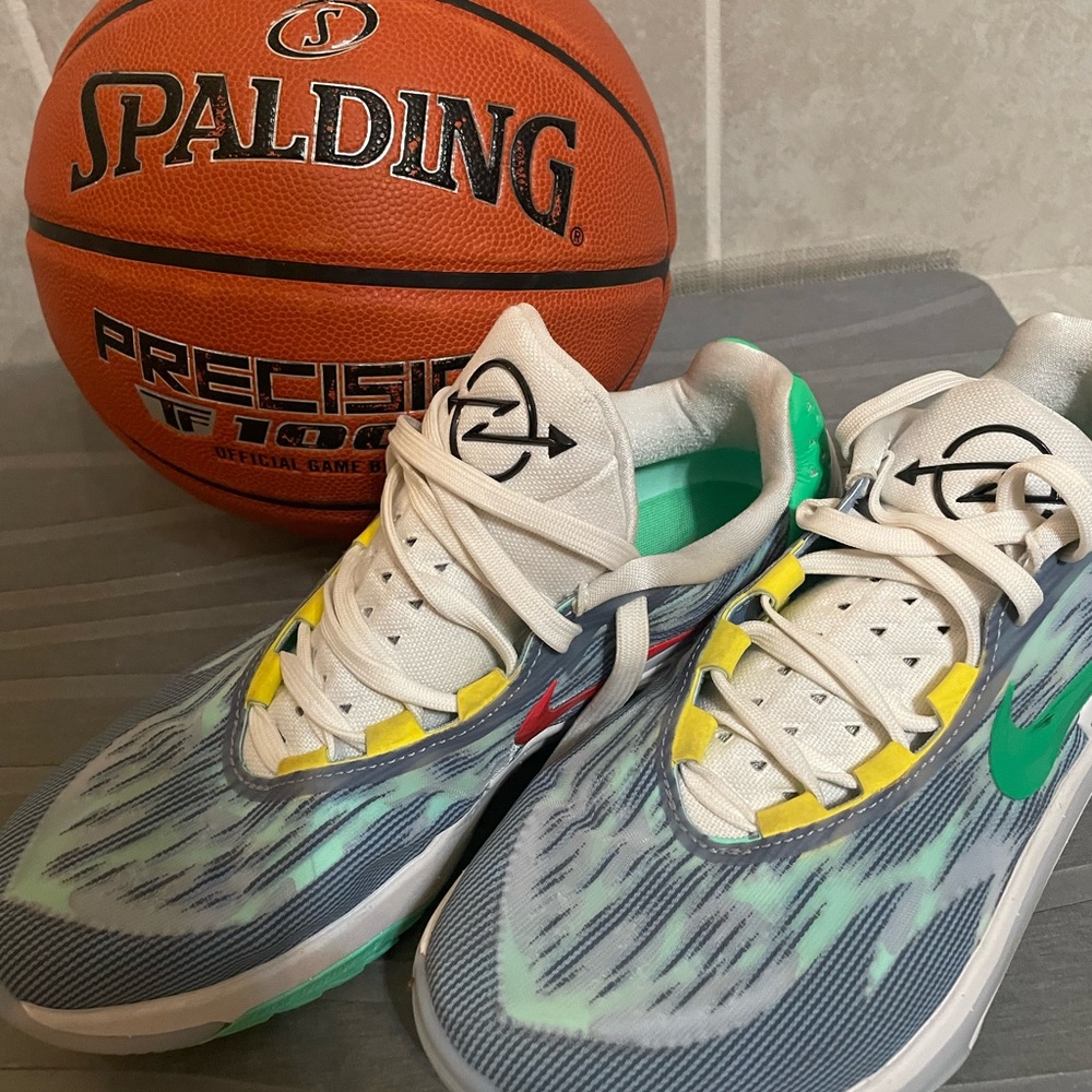 Nike Air Zoom GT Cut Version